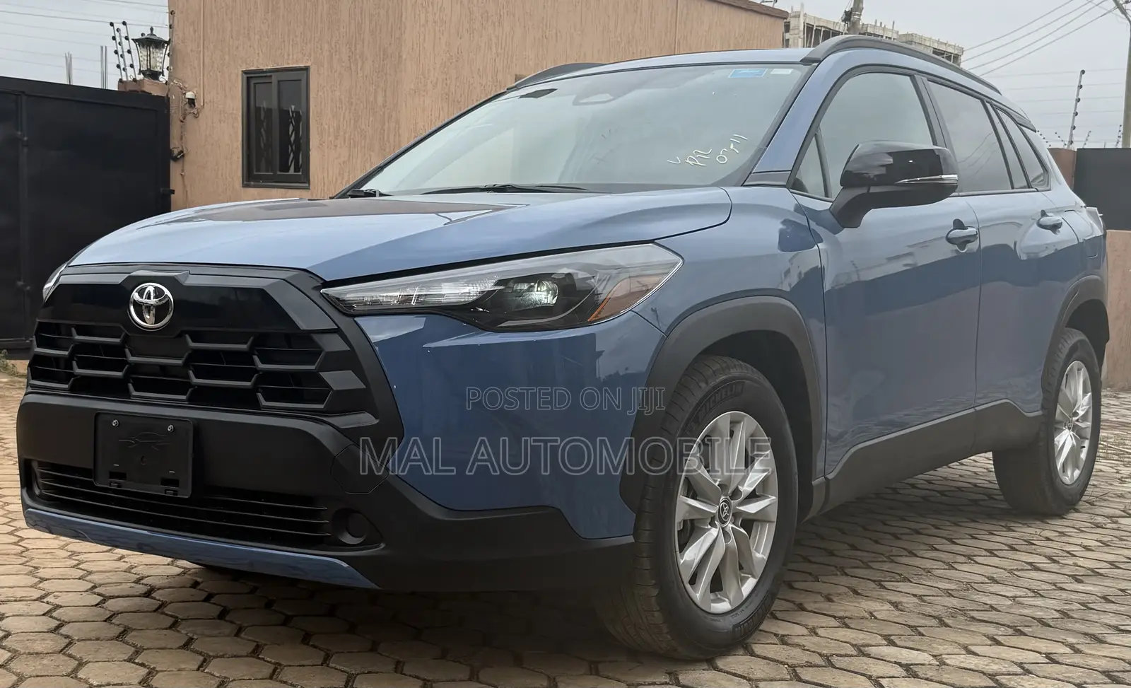 Toyota Corolla Cross LE 2026 Blue
