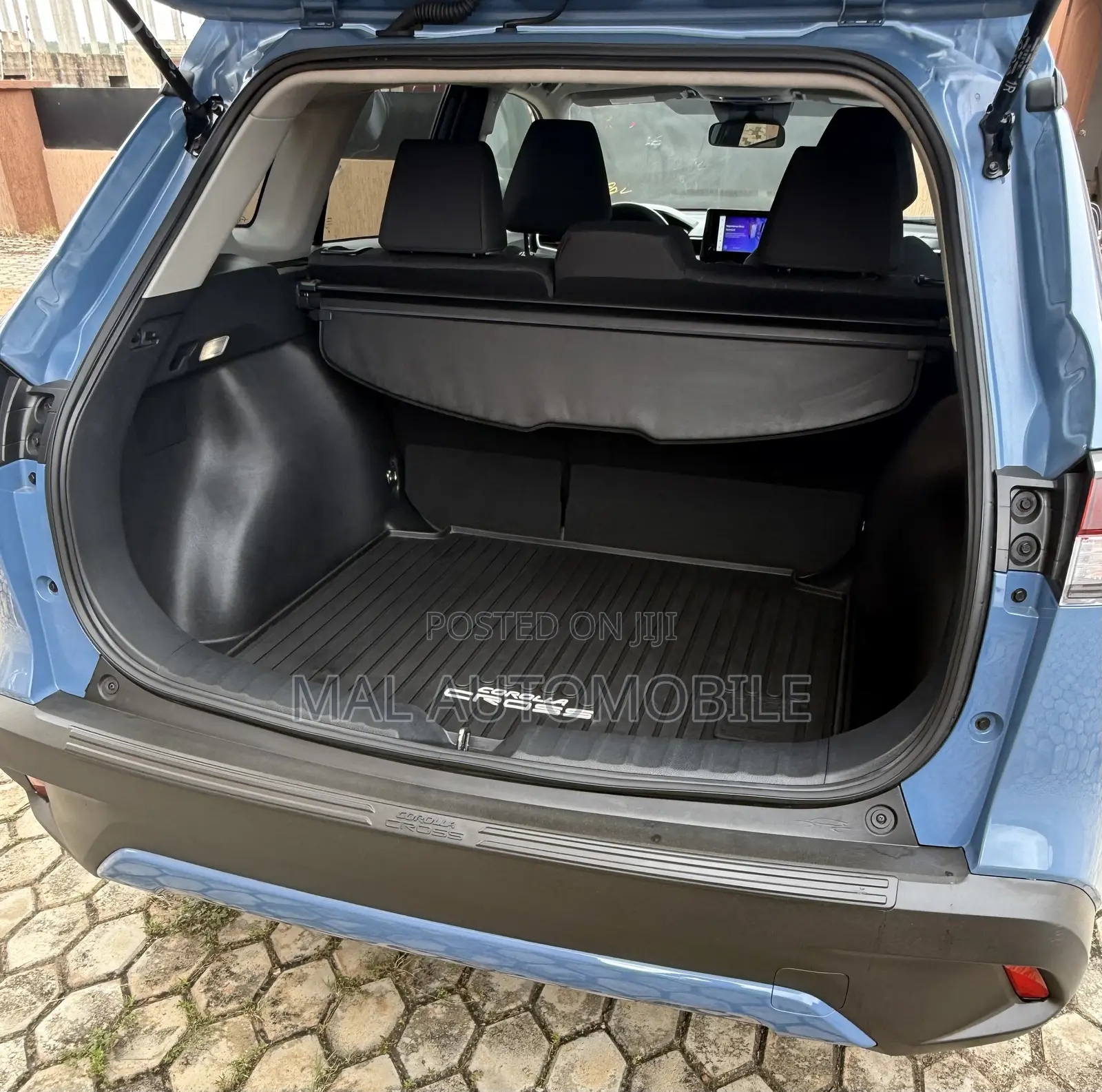 Toyota Corolla Cross LE 2026 Blue