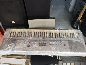 Yamaha DGX-220 Portable Grand Piano