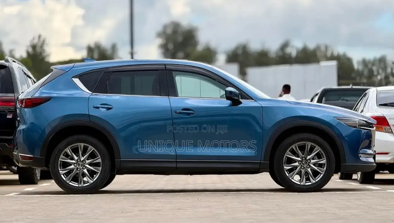 Mazda CX-5 Touring AWD 2018 Blue