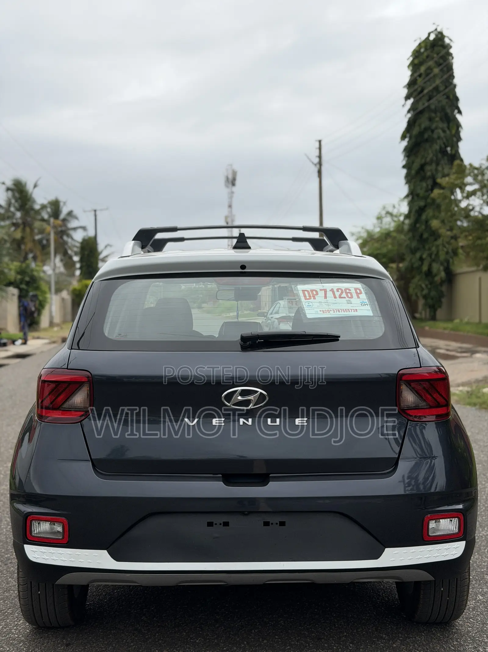 Hyundai Venue 2021 Blue