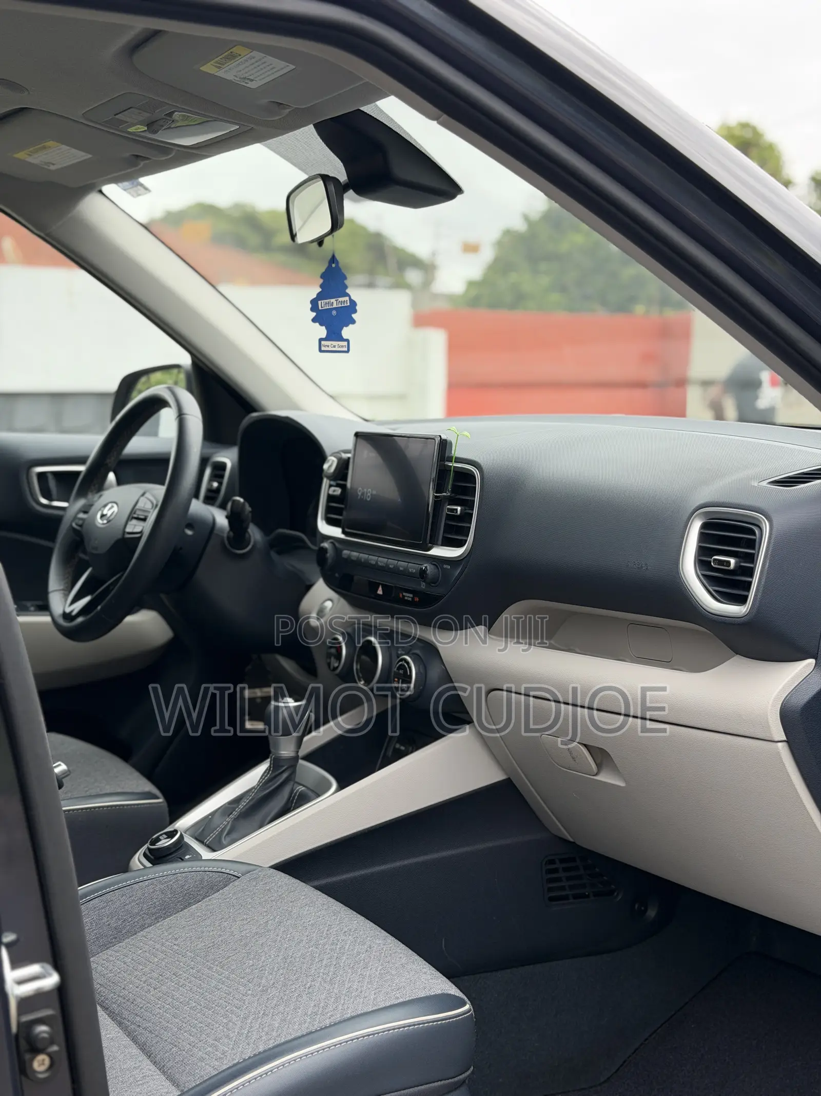 Hyundai Venue 2021 Blue