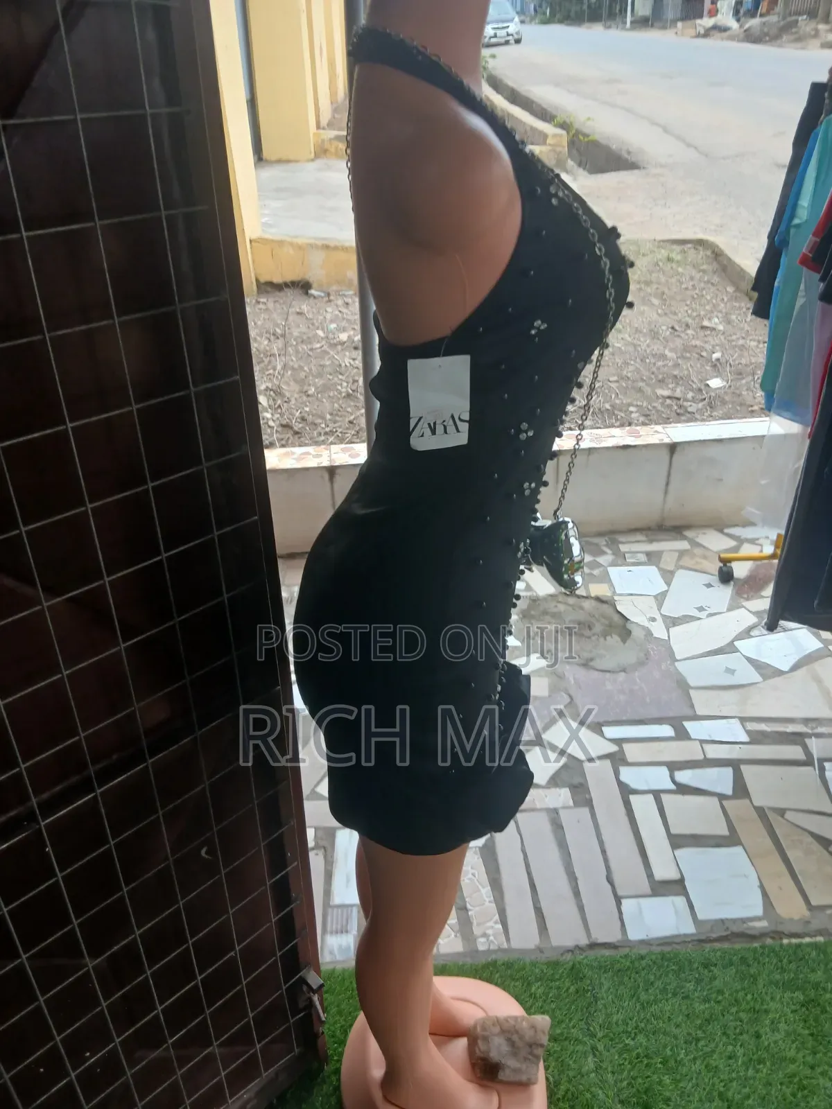 Nice Club Girl