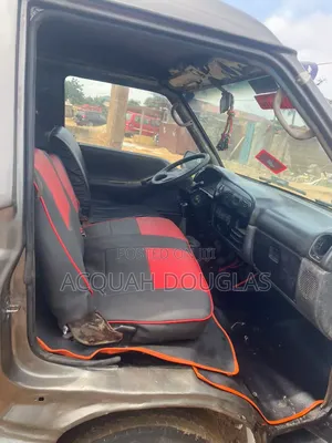 Hyundai H200 2003 Gray