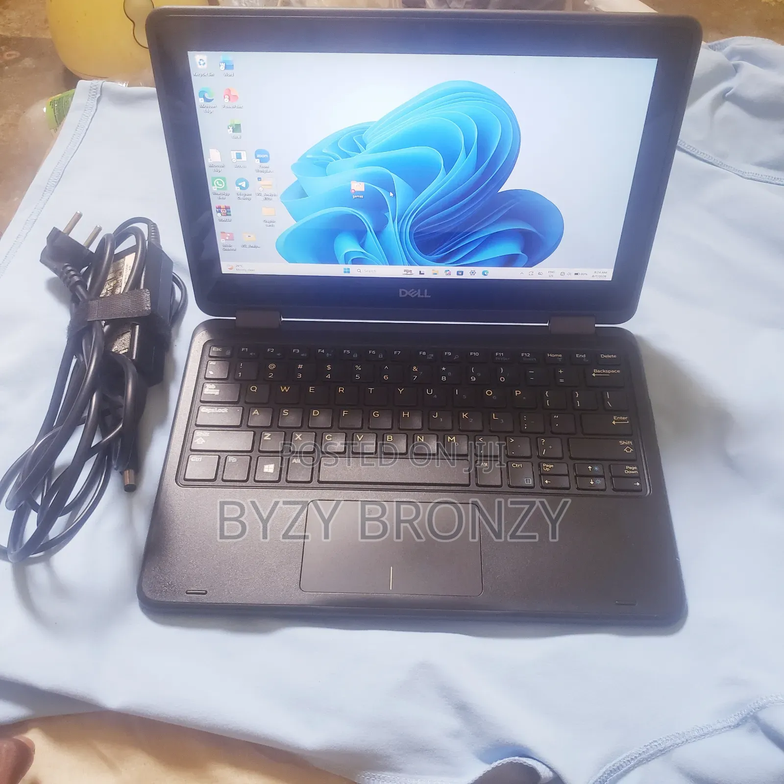 Laptop Dell Latitude 3190 2-in-1 8GB Intel Pentium SSD 128GB