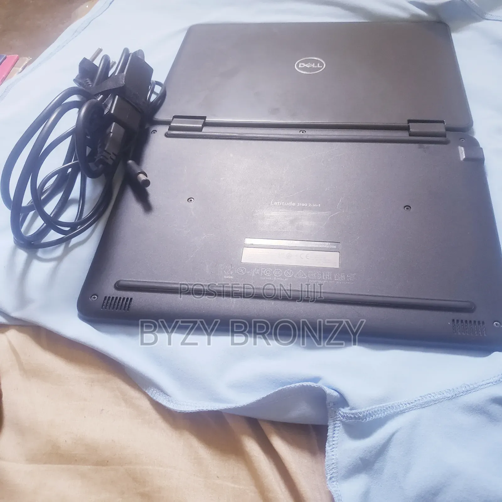 Laptop Dell Latitude 3190 2-in-1 8GB Intel Pentium SSD 128GB