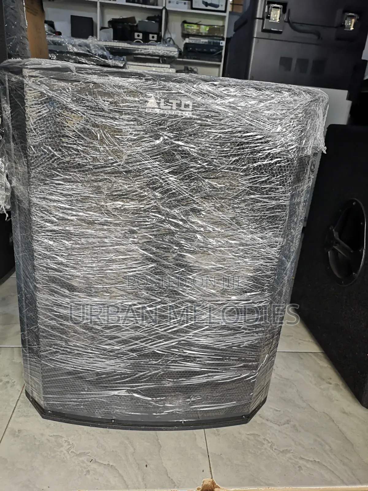 Alto Professional TS18S 18-Inch Powered Active Woofer