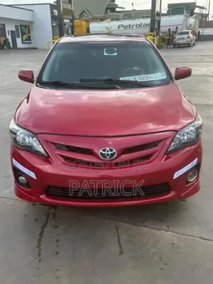 Toyota Corolla 2013 Red