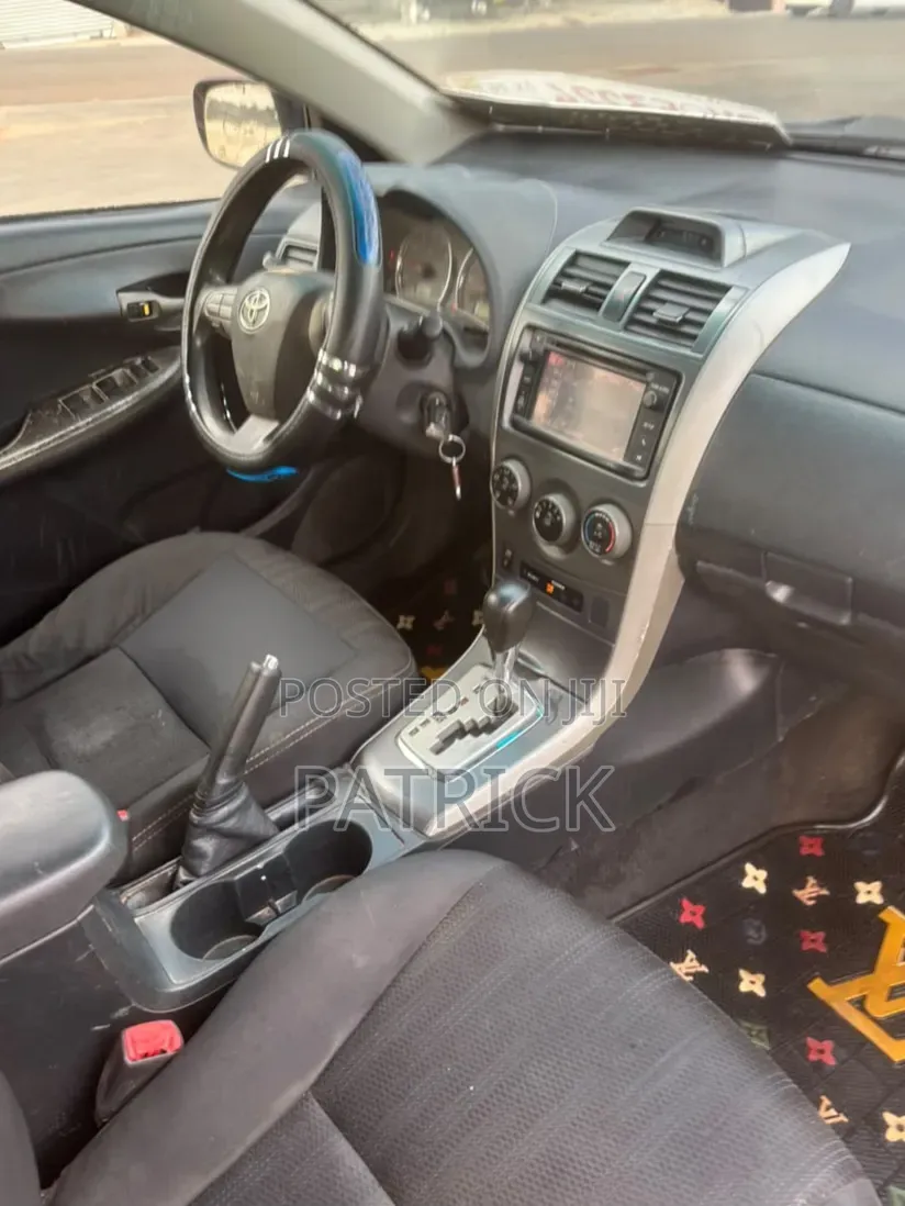 Toyota Corolla 2013 Red
