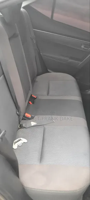 Toyota Corolla 2017 Beige