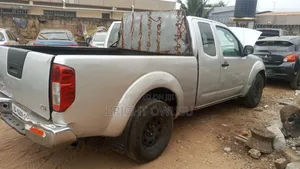 Nissan Frontier 2006 Silver