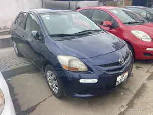 Toyota Yaris 2010 Blue