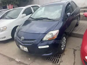 Toyota Yaris 2010 Blue