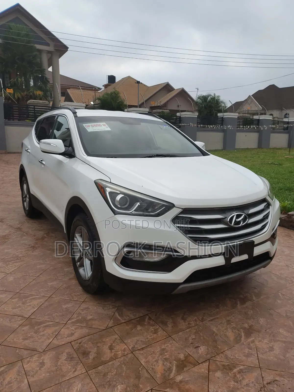 Hyundai Santa Fe 2018 White