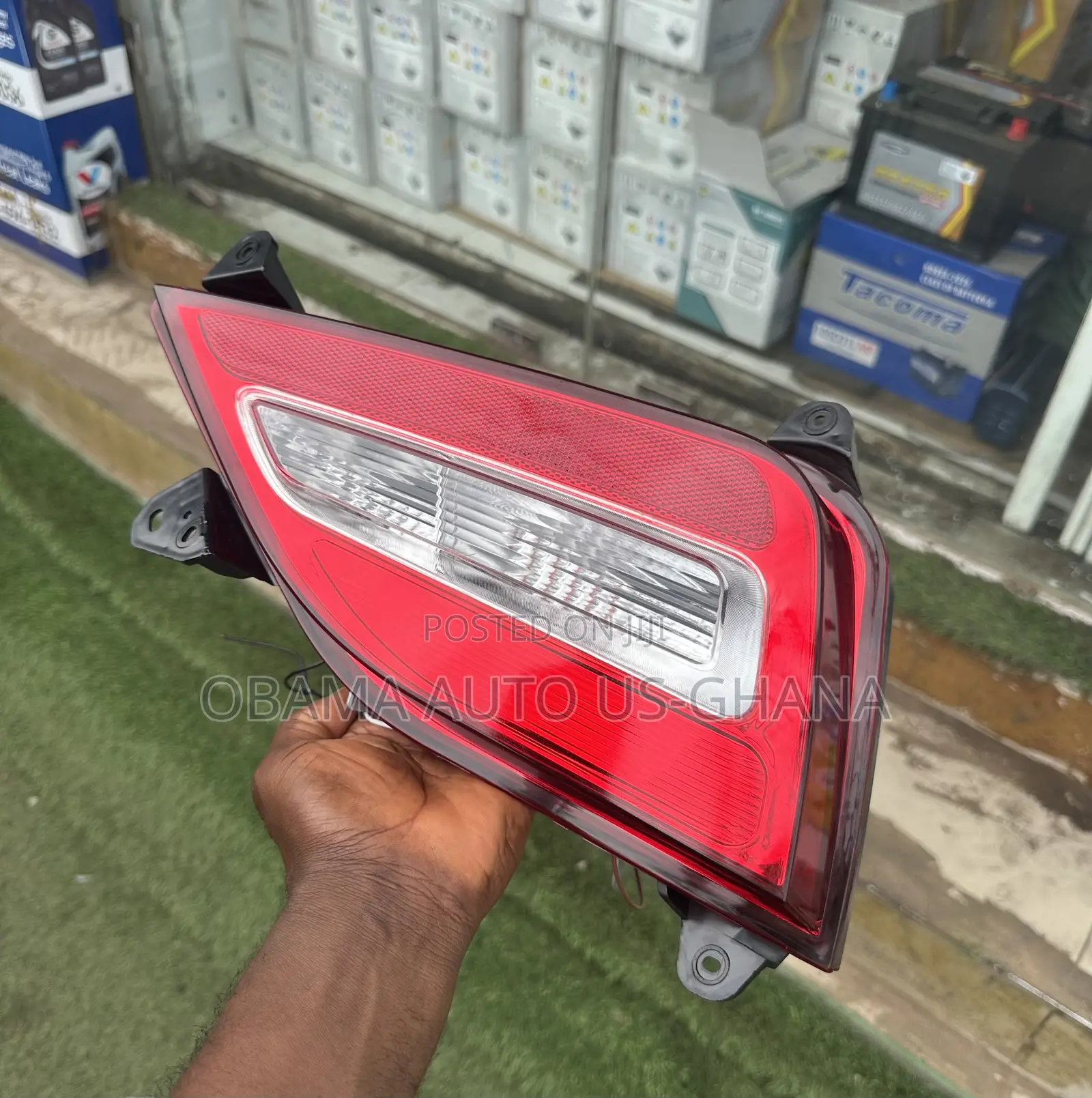 Hyundai Santa Fe Santafe 2019 2020 Rear Back Bumper Reflector Light