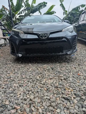 Toyota Corolla 2017 Gray