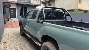 Toyota Tacoma 2006 Green
