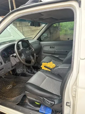 Nissan Hardbody 2019 White