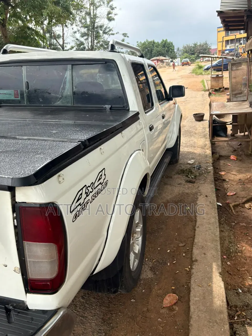 Nissan Hardbody 2019 White