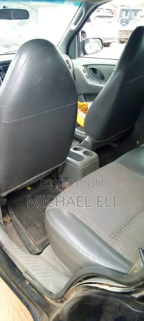 Ford Escape 2003 Black