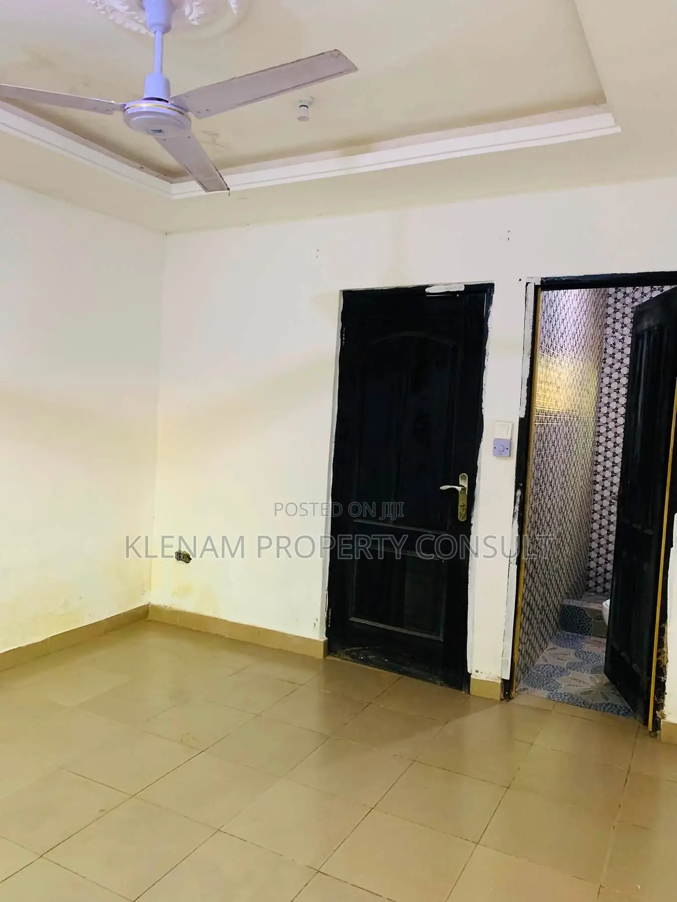 1bdrm Apartment in West Hills Mall Area for rent