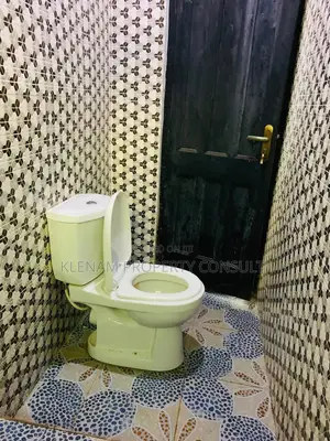 1bdrm Apartment in West Hills Mall Area for rent