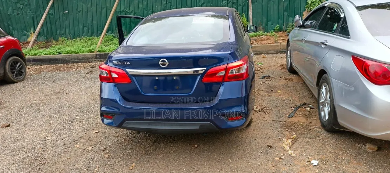 Nissan Sentra 2018 Blue