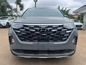 Hyundai Custin 2022 Gray