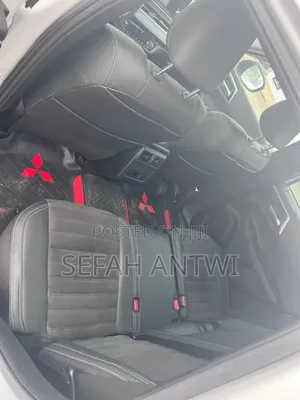 Mitsubishi Outlander SE 2023 White