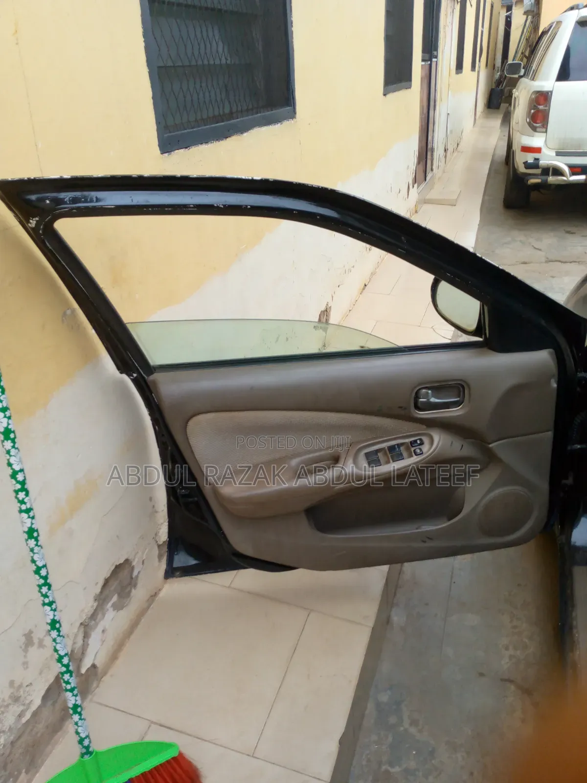 Nissan Sentra 2004 Black