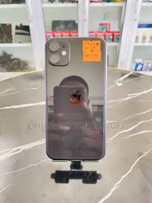 New Apple iPhone 11 64 GB Black