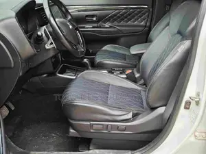 Mitsubishi Outlander 2018 White