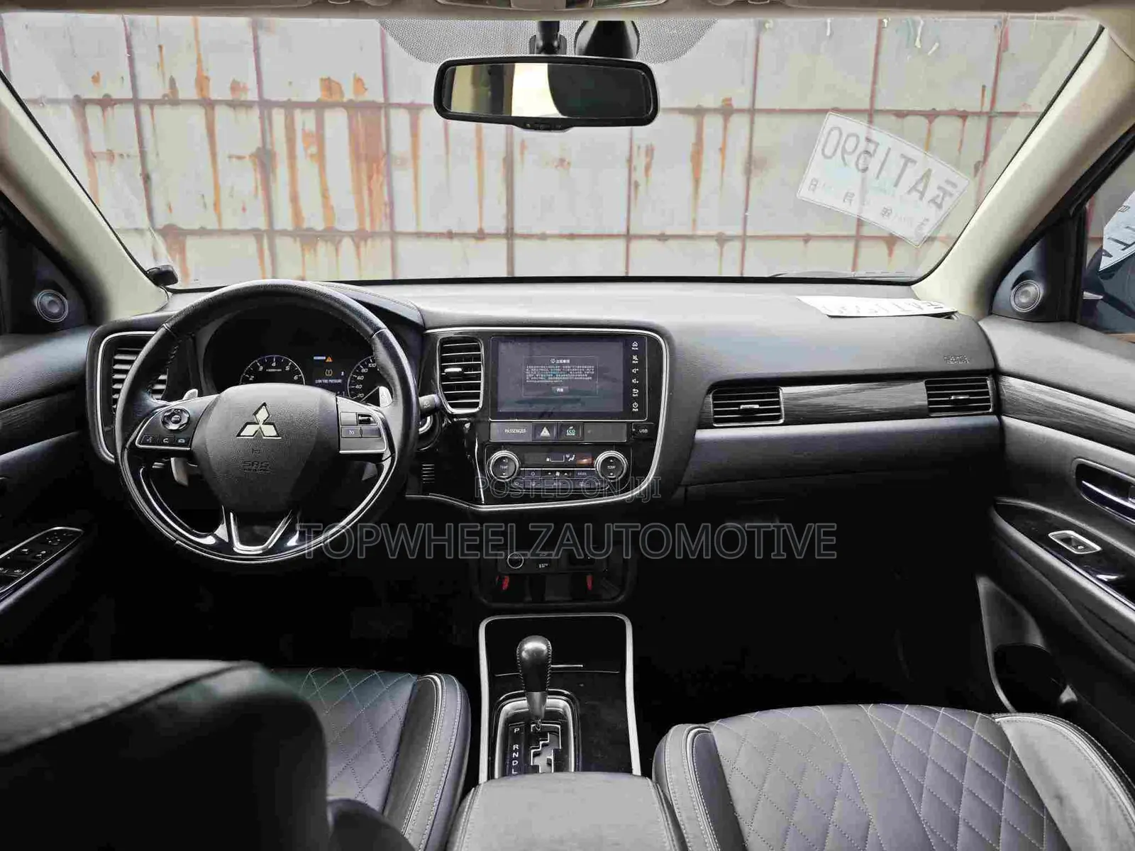 Mitsubishi Outlander 2018 White