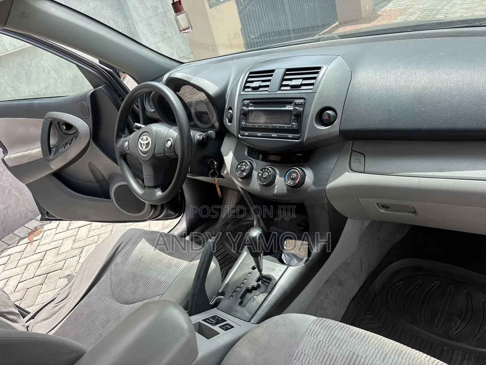 Toyota RAV4 2010 Black
