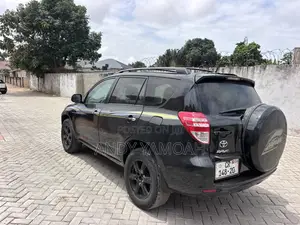 Toyota RAV4 2010 Black