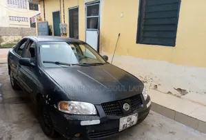Nissan Sentra 2004 Black