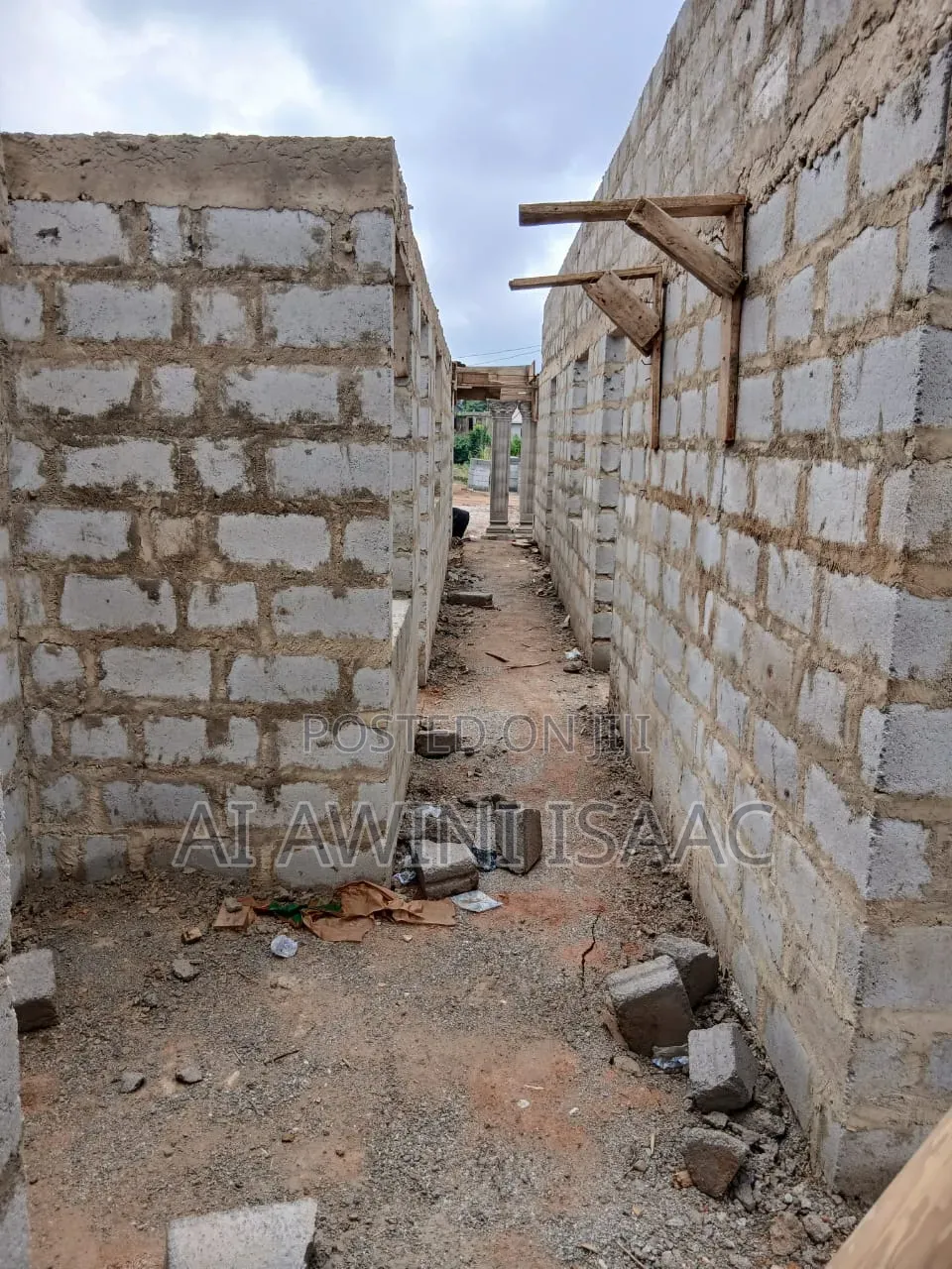 4bdrm House in Ai Estate, Bosomtwe for sale