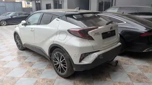 Toyota C-HR 2020 Pearl