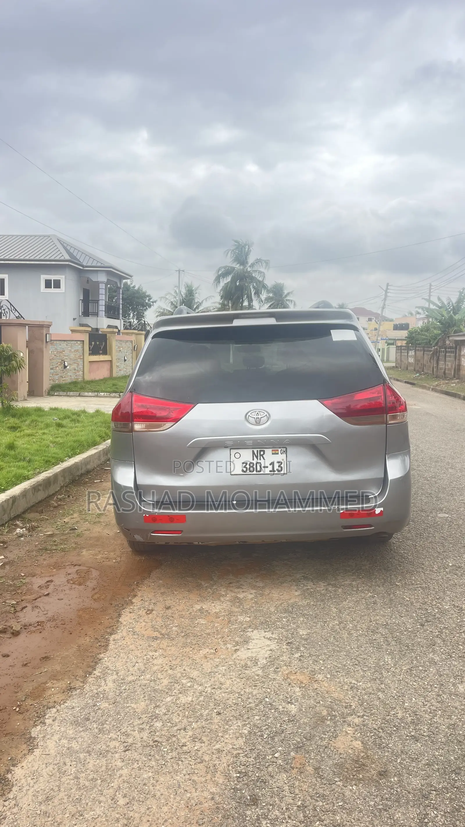 Toyota Sienna XLE 8 Passenger 2012 Silver