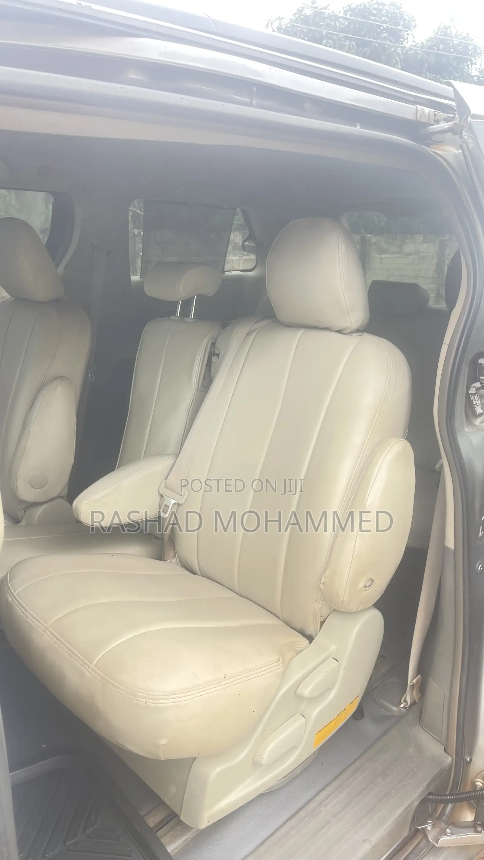 Toyota Sienna XLE 8 Passenger 2012 Silver