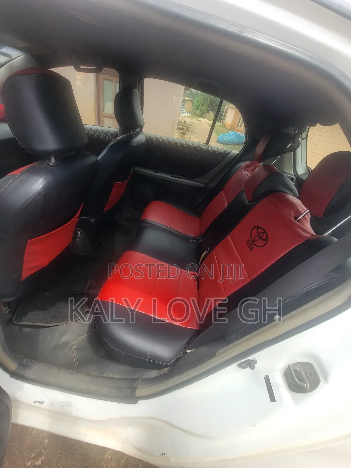 Toyota Yaris 2010 White