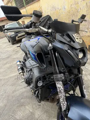 Yamaha 2023 Blue