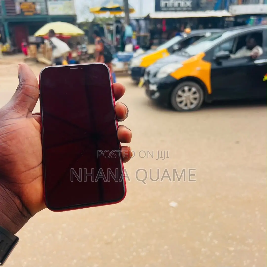 Apple iPhone XR 64 GB Red