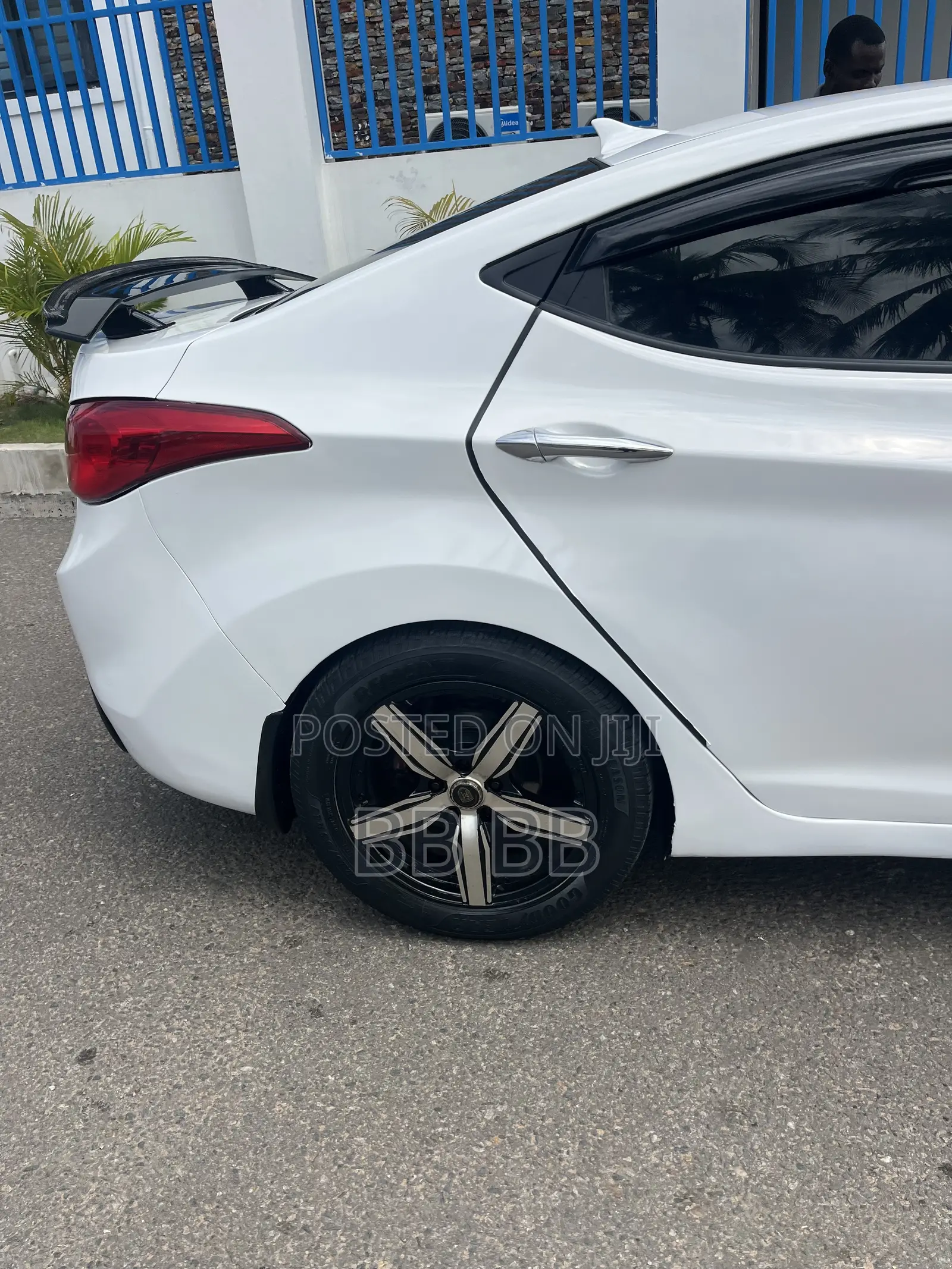 Hyundai Elantra 2013 White