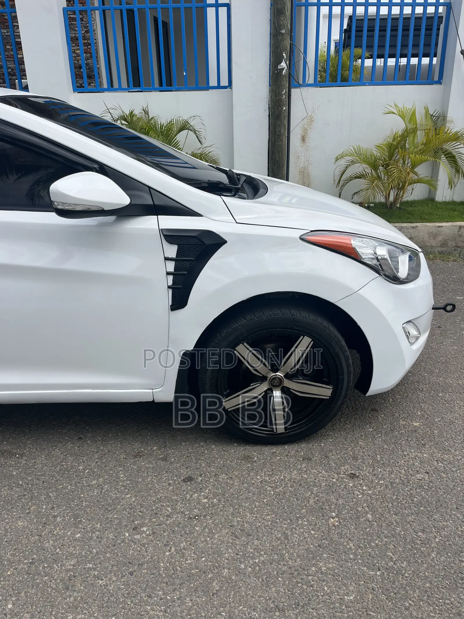 Hyundai Elantra 2013 White