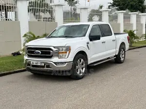 Ford F-150 XLT 2022 White