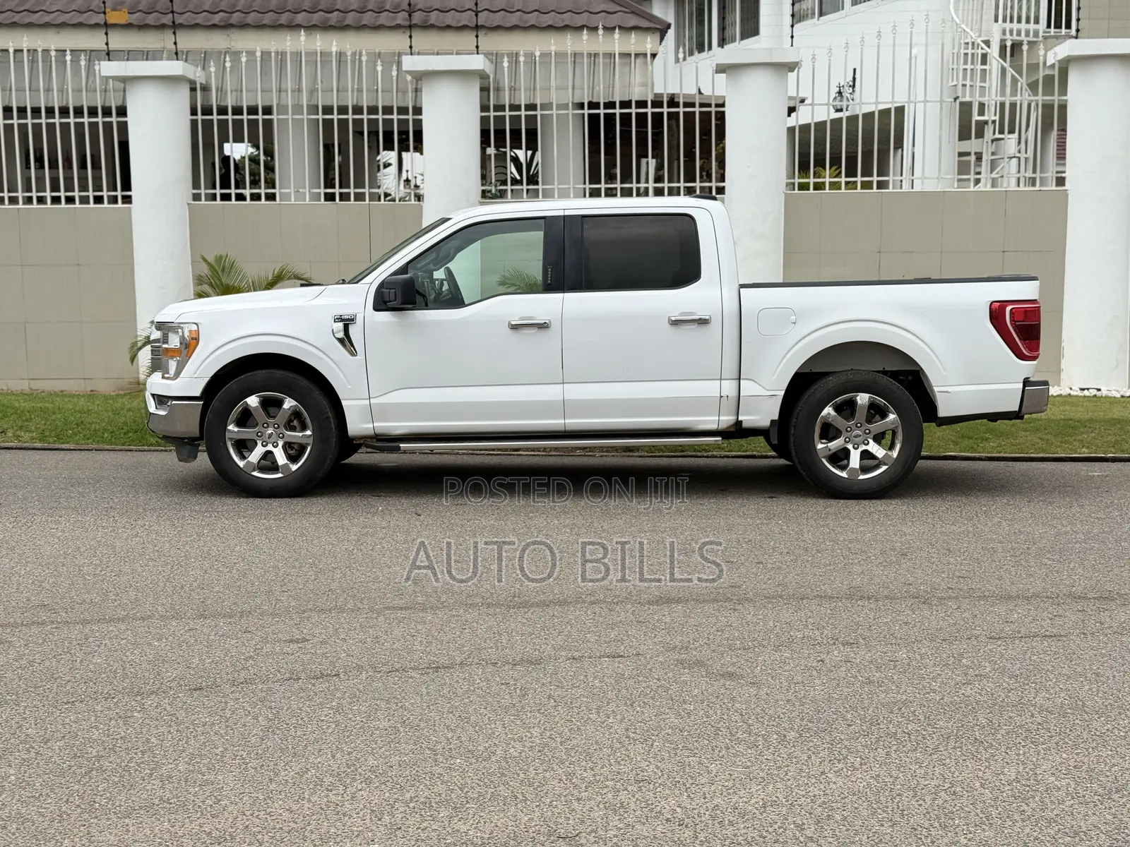 Ford F-150 XLT 2022 White