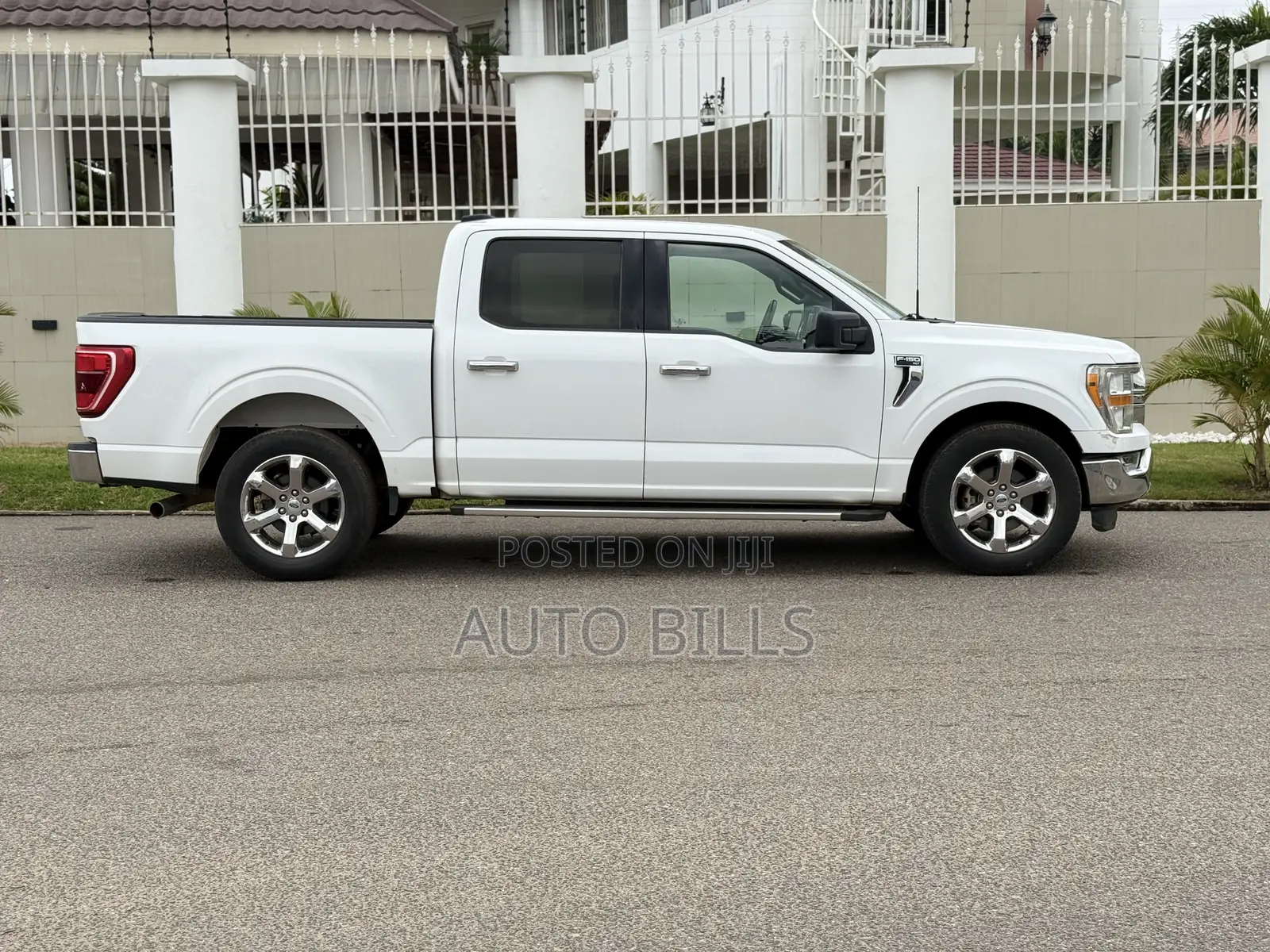 Ford F-150 XLT 2022 White