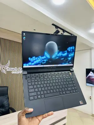 Laptop Dell Allenware M15 R5 16GB AMD Ryzen 7 SSD 512GB