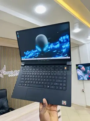 Laptop Dell Allenware M15 R5 16GB AMD Ryzen 7 SSD 512GB
